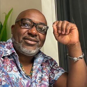 Meet your Posher, Tabi pascal